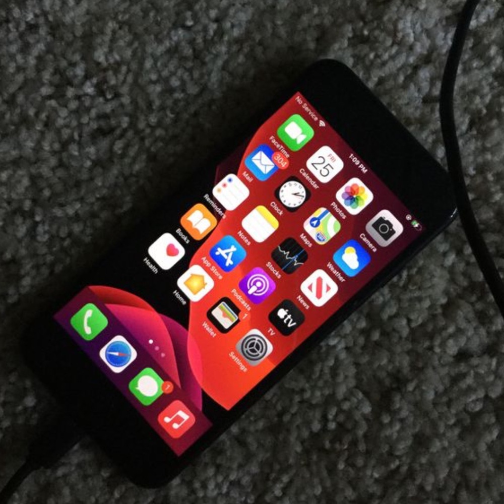 iPhone 7 great condition (unlocked)